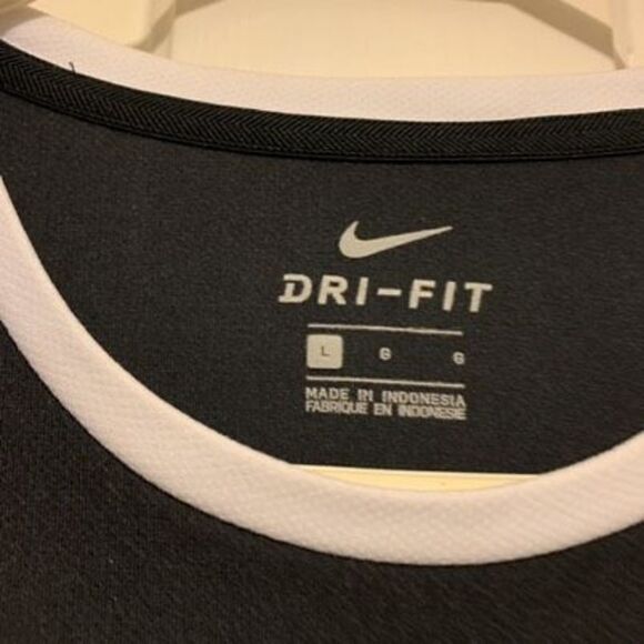 Saint Vincent College SVC Tennis Size Large Nike Dri-Fit Shirt - Picture 2 of 5